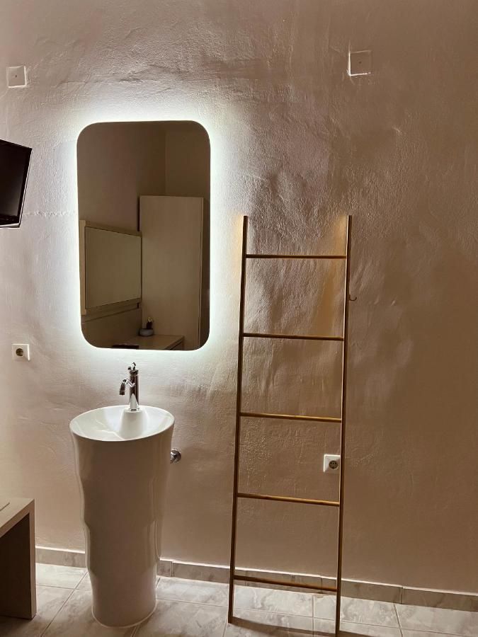 Alekas Parga Apartments Экстерьер фото
